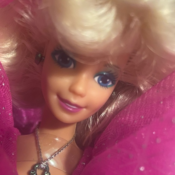 1990 Holiday Barbie NIB - Picture 6 of 6